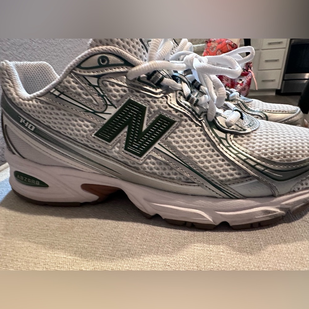 New Balance Men's White and Green Athletic Running Shoes